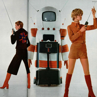 Illustration for article titled The Joy of Space Age Fashion
